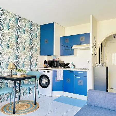 L'odyssee - Studio Centre - Dernier Etage アパート